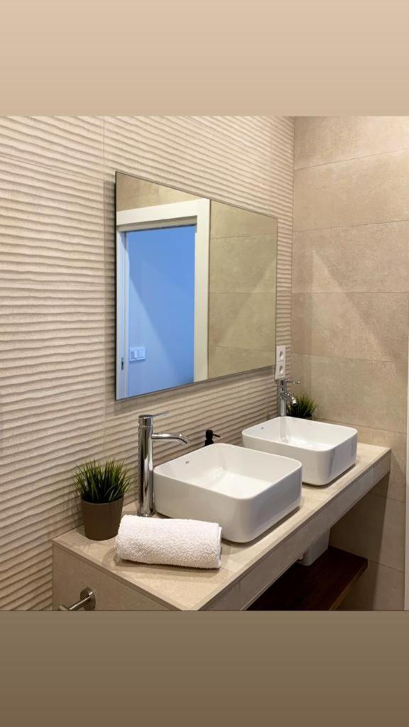 Gran Terraza, Vivienda Unica! Muy Centrica Apartment Torrelavega Ngoại thất bức ảnh